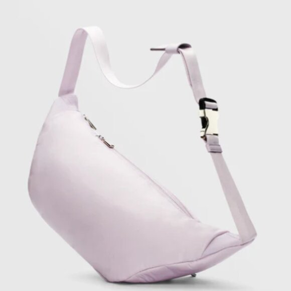 Caraa Large Crossbody Sling Bag -NWT - Picture 3 of 6